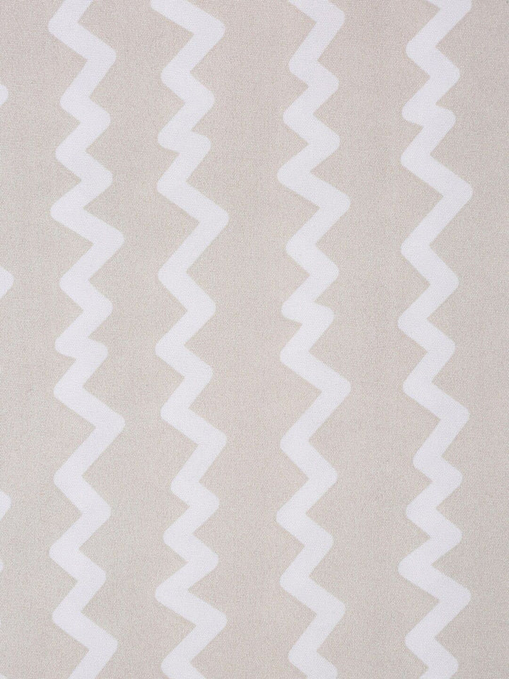 KLOTTHE Beige Chevron 300 TC Cadar King Halus dengan 2 Sarung Bantal-250 x 225 cm
