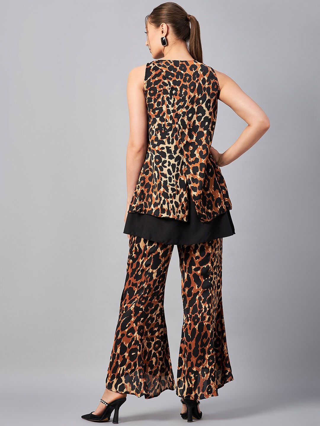 Antheaa Prinnted Round Neck Tunic With Flared Palazzos Co-Ords