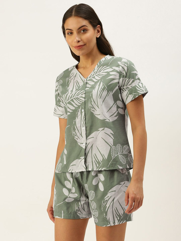 SANSKRUTIHOMES Women Green & White Pure Cotton Printed Shorts Set