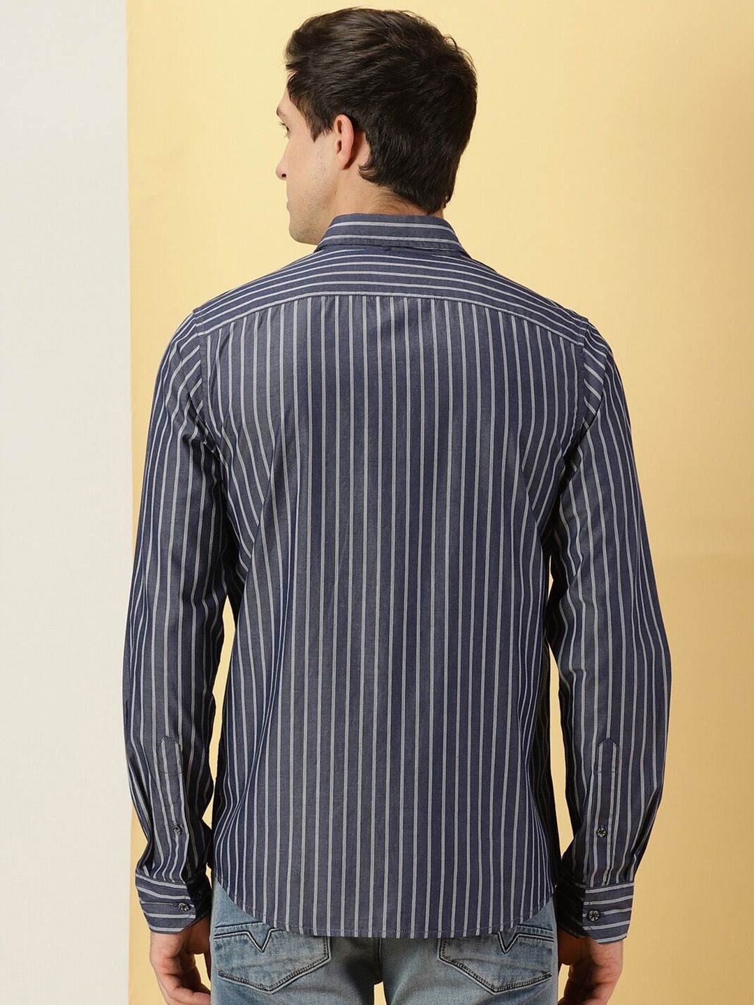 Thomas Scott Standard Slim Fit Vertical Striped Cotton Casual Shirt