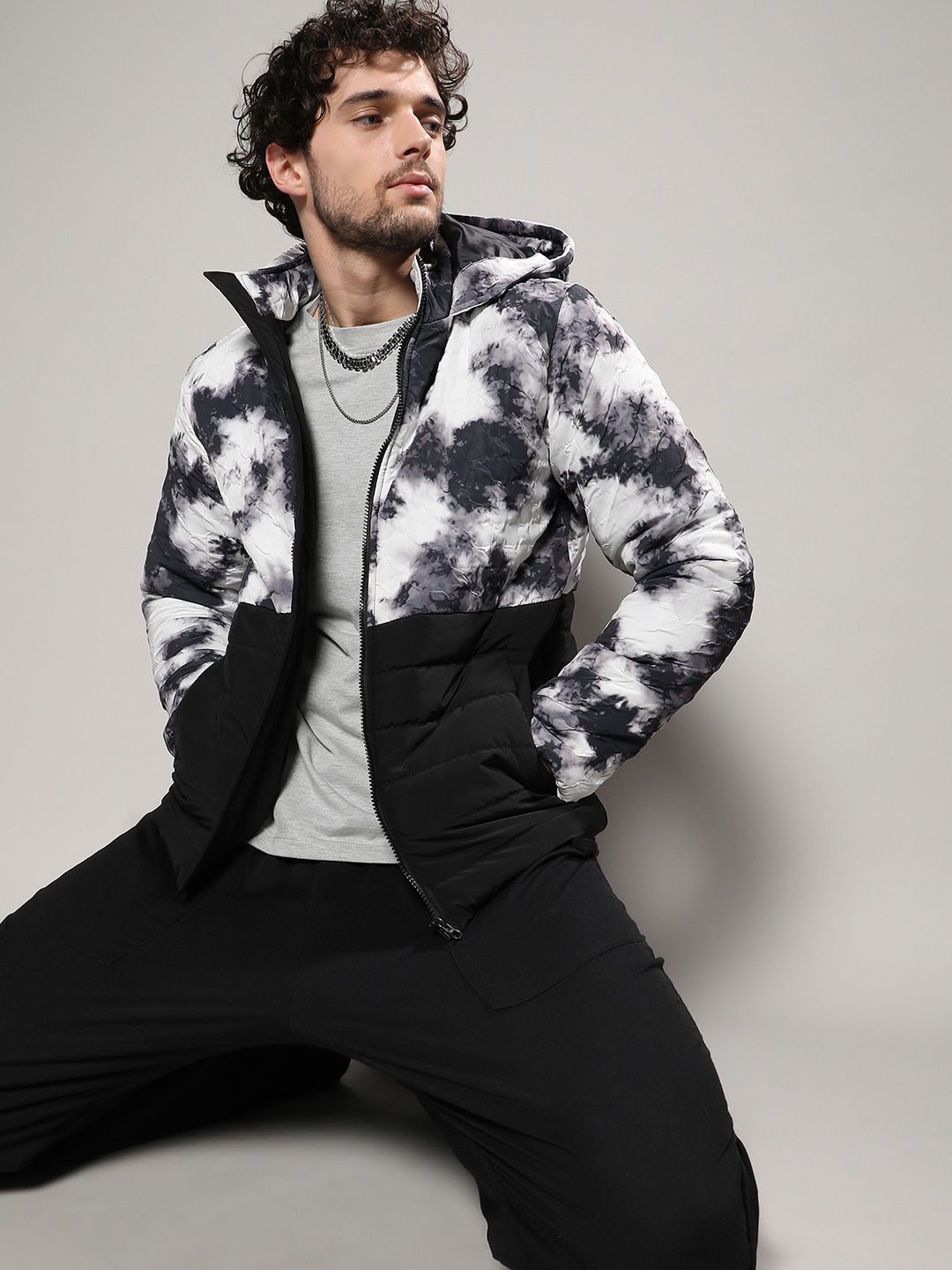 Campus Sutra Men Black Tie and Dye Hooded Windcheater Bomber Jacket
