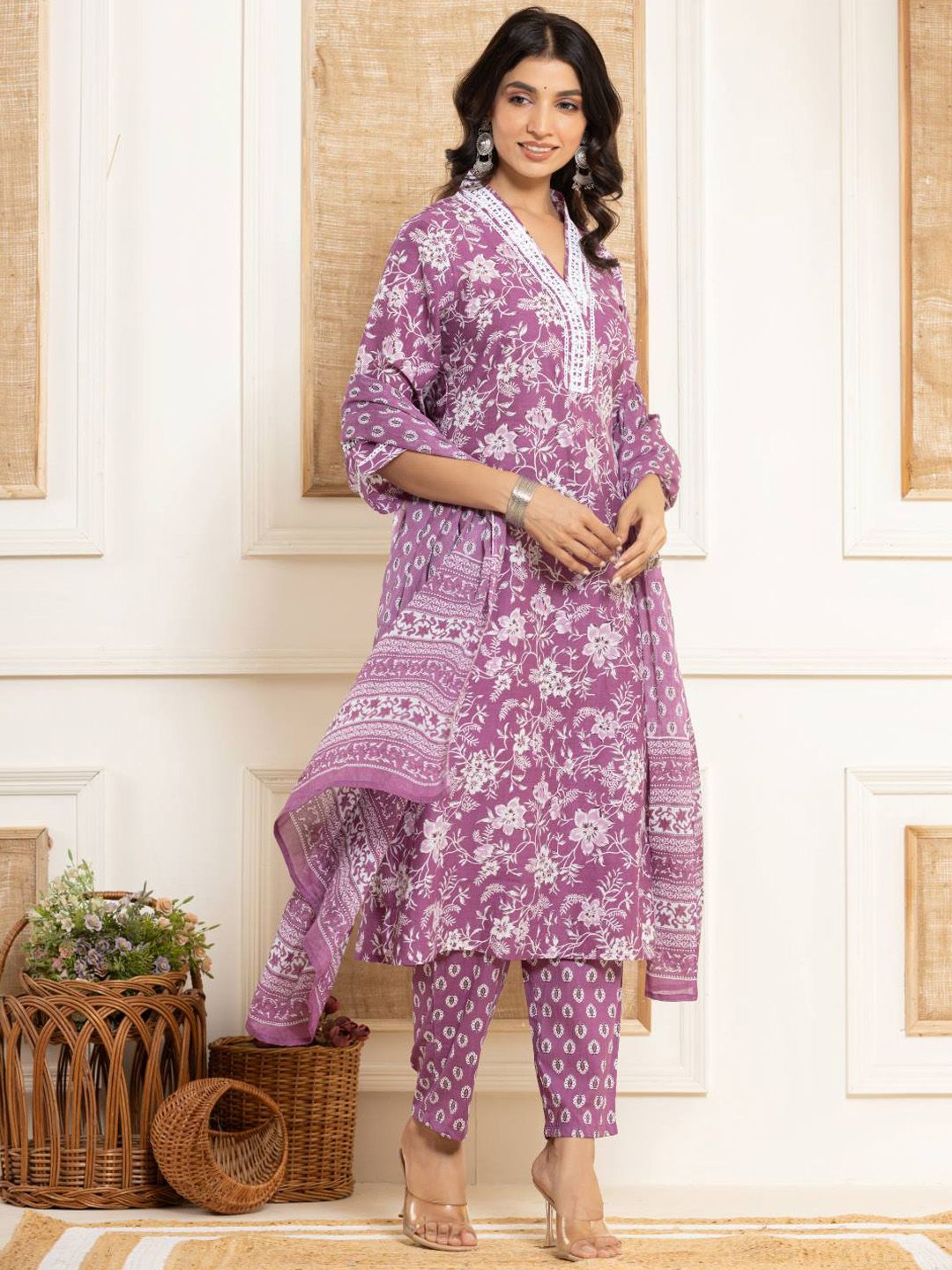 Varanga Floral Printed Regular Straight Kurta with Trouser & with Dupatta