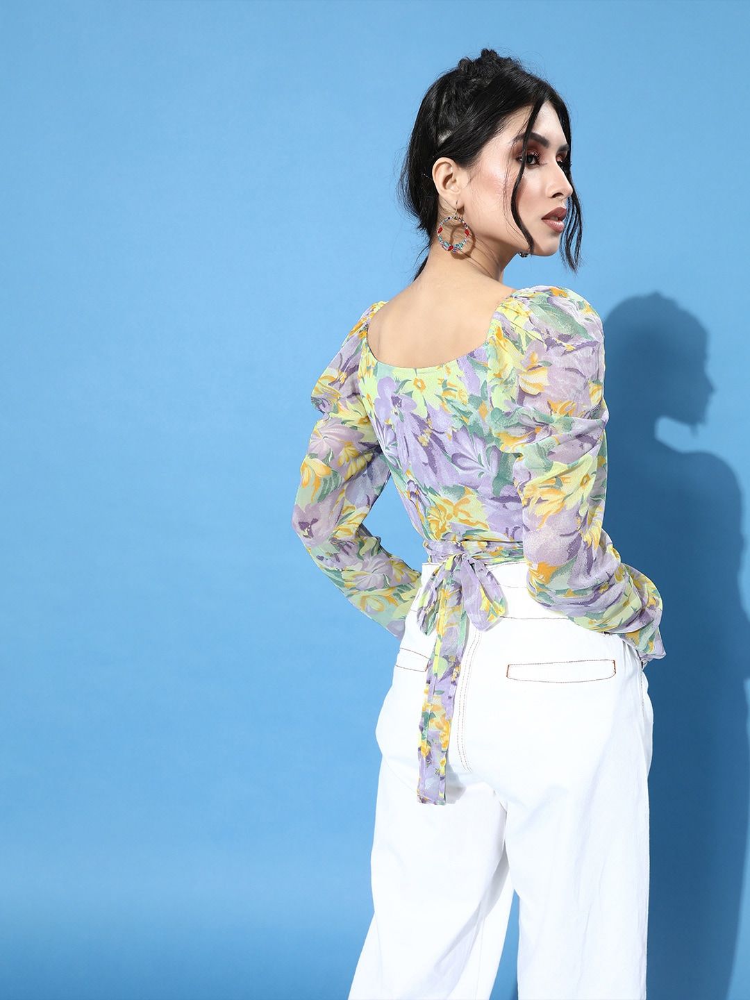 Berrylush Women Charming Purple Floral Cropped Top
