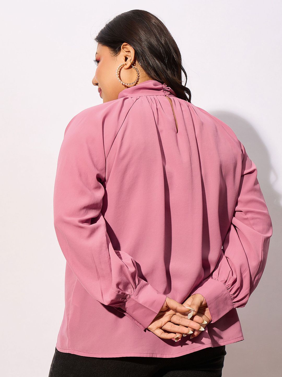 SASSAFRAS Curve Plus Size Keyhole Neck Cuffed Sleeves Georgette Top