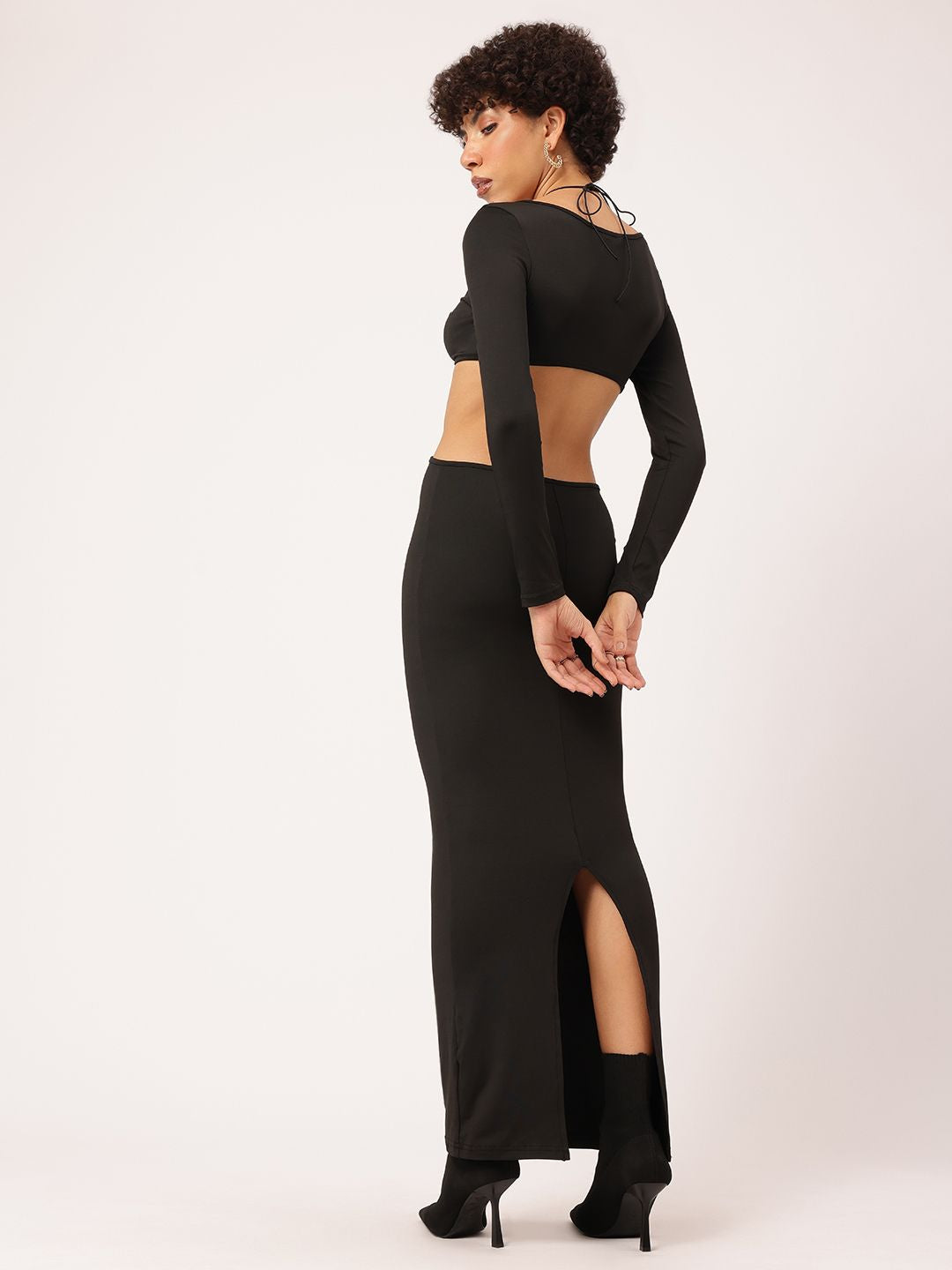 DressBerry Cut-Out Chic Halter Neck Bodycon Maxi Dress