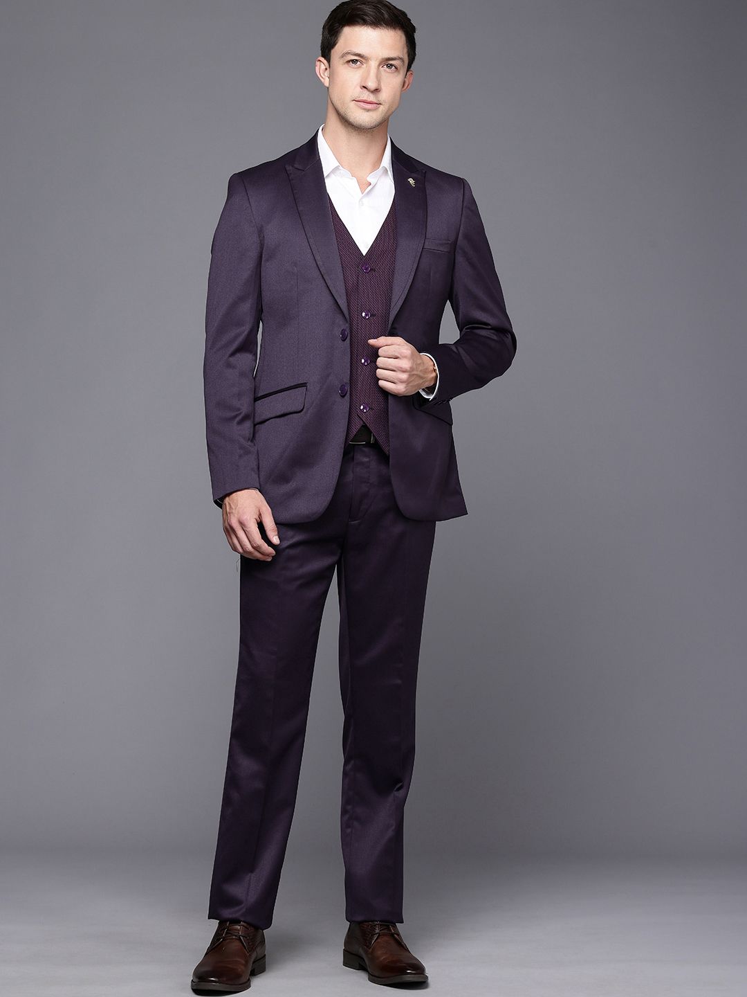 Raymond Single Breasted Contemporary Fit 3 Piece Formal Suit