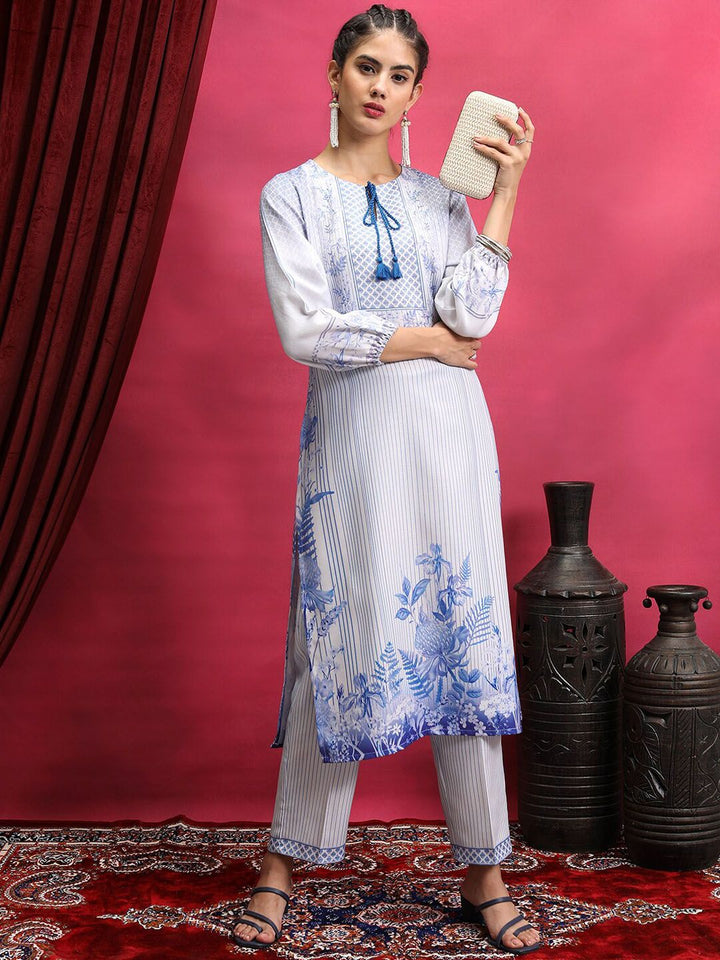 Vishudh Blue Floral Printed Regular Kurta With Trousers