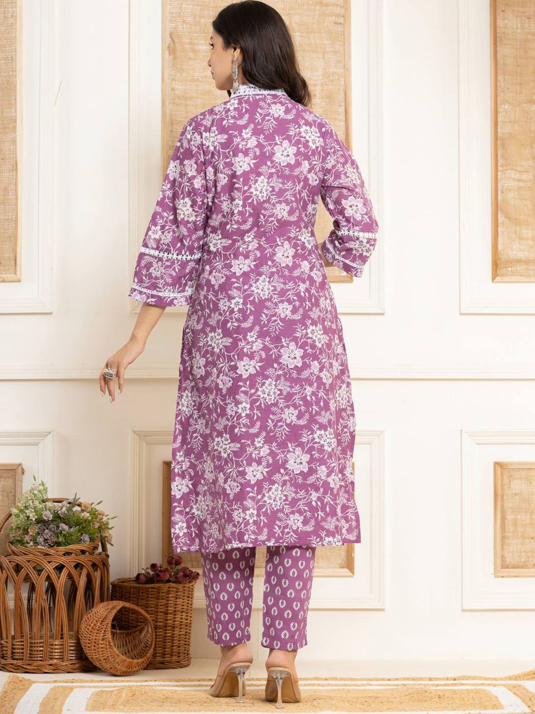 Varanga Floral Printed Regular Straight Kurta with Trouser & with Dupatta