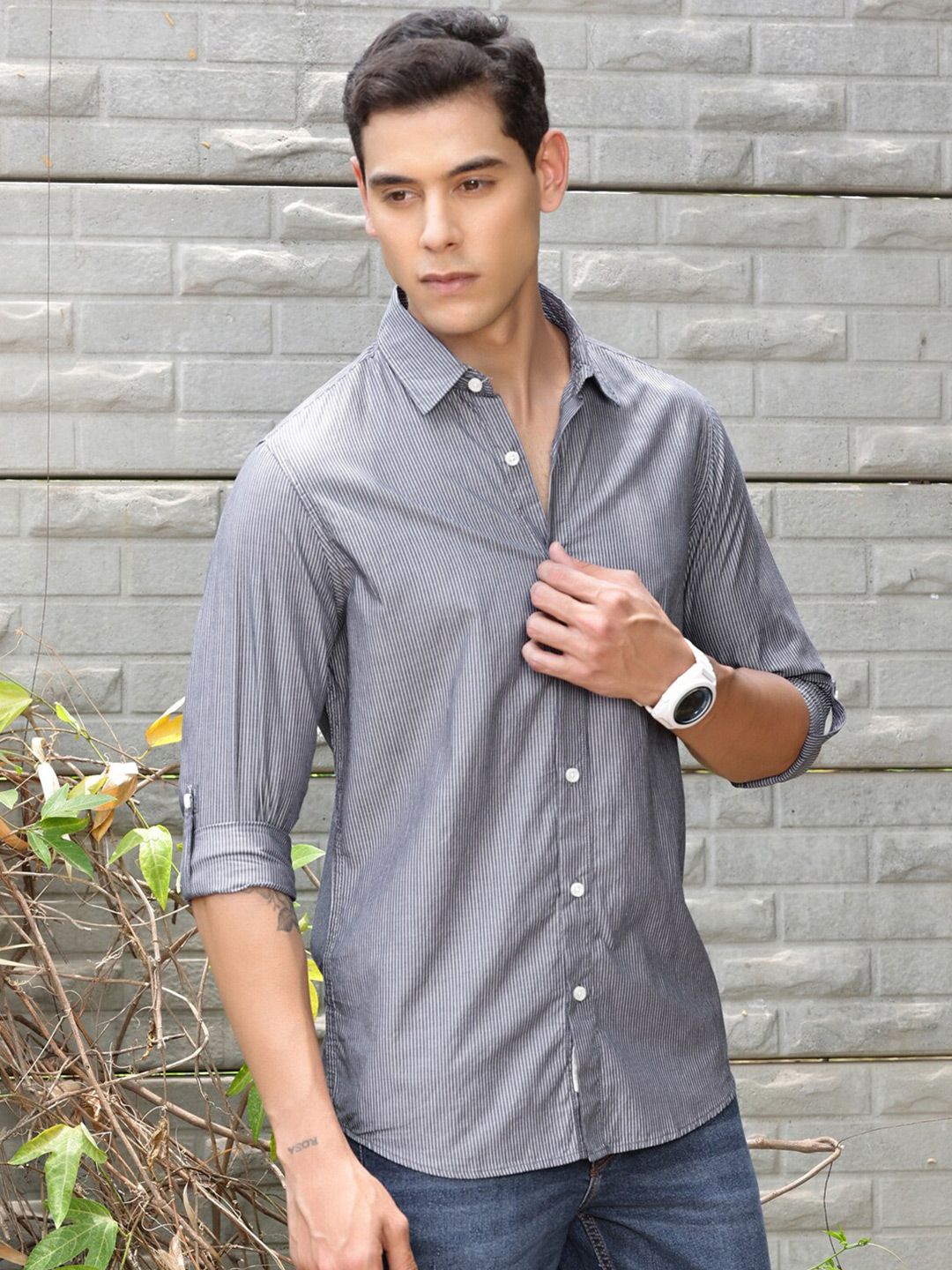 Thomas Scott Premium Fit Striped Spread Collar Roll-Up Sleeves Cotton Casual Shirt