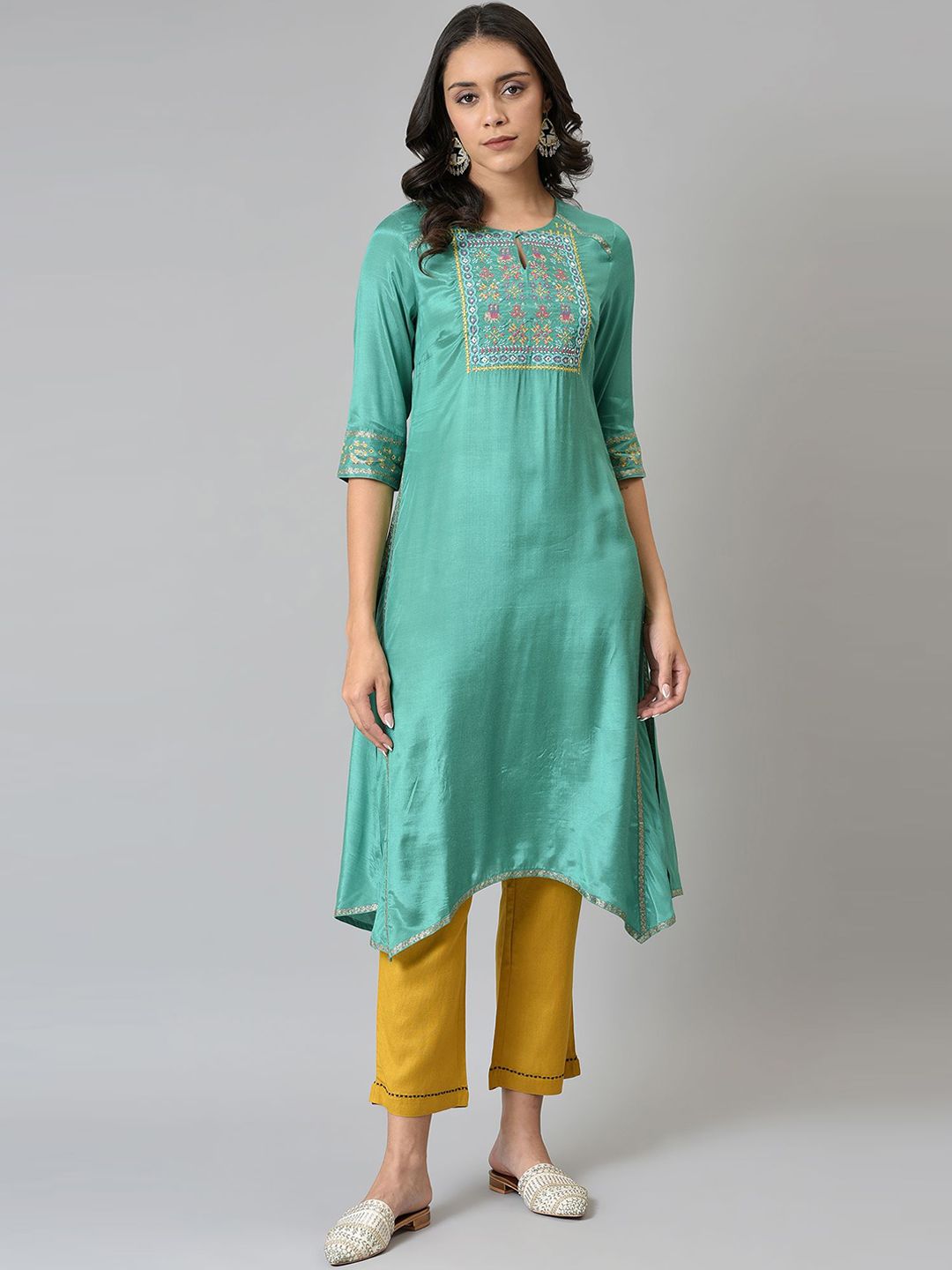 W Women Green Yoke Design Keyhole Neck Indie Prints Kurta
