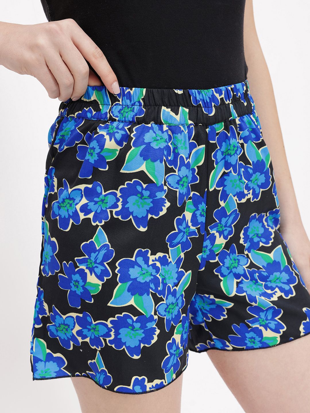DressBerry Women Tap On Tropical Summer Essential Shorts
