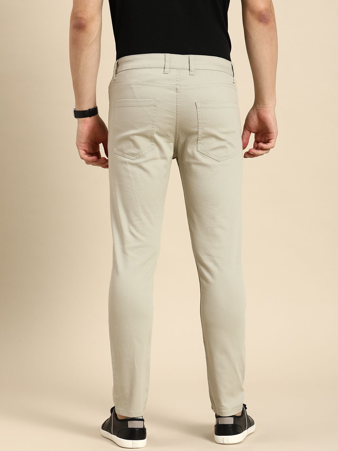 Being Human Men Solid Mid-Rise Regular Fit Chinos