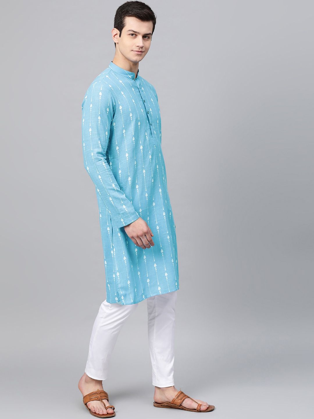 See Designs Men Blue & White Printed Kurta with Pyjamas