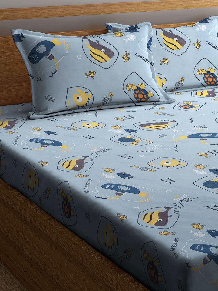 KLOTTHE Blue & Yellow Graphic 300 TC Fitted Double Bedsheet with 2 Pillow Covers