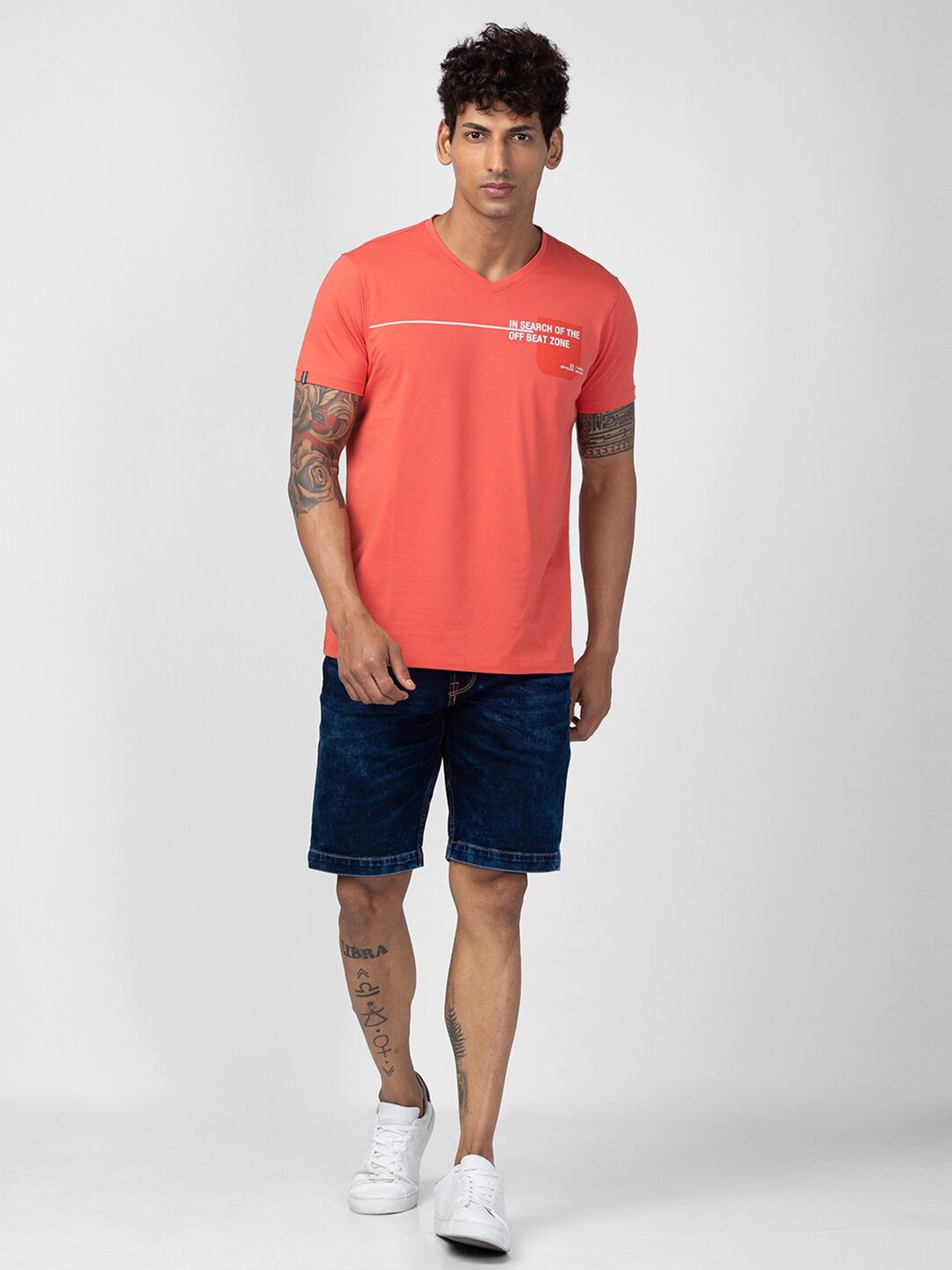 SPYKAR Men Typography Printed V-Neck T-shirt