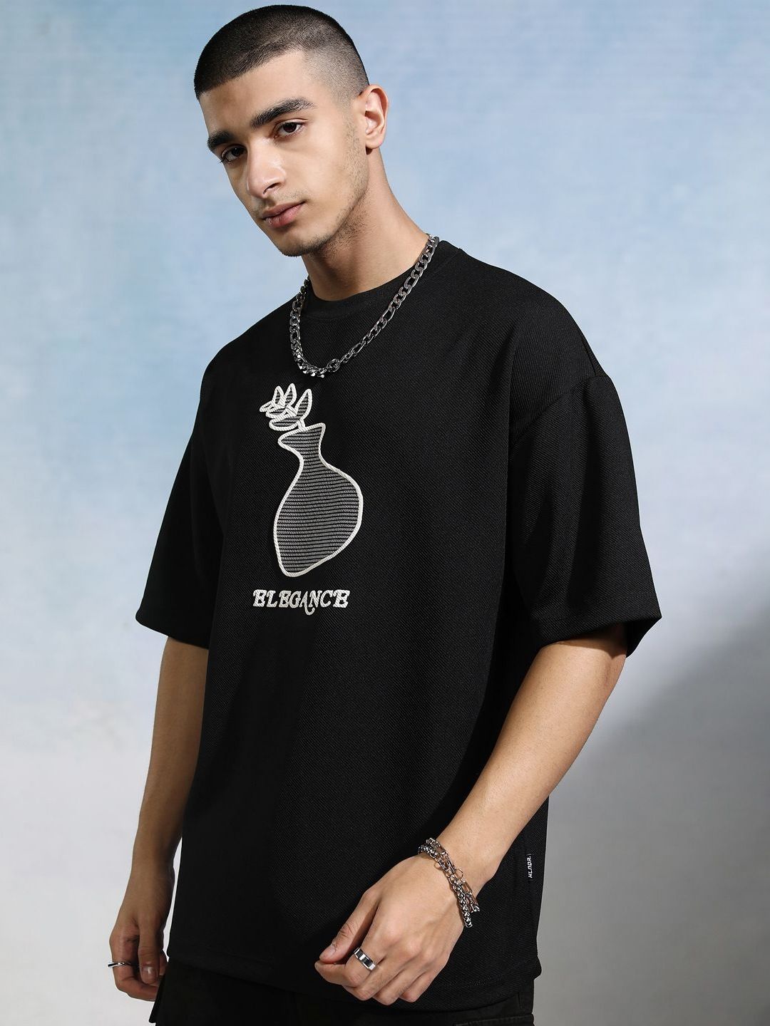 HIGHLANDER Men Drop-Shoulder Sleeves T-shirt