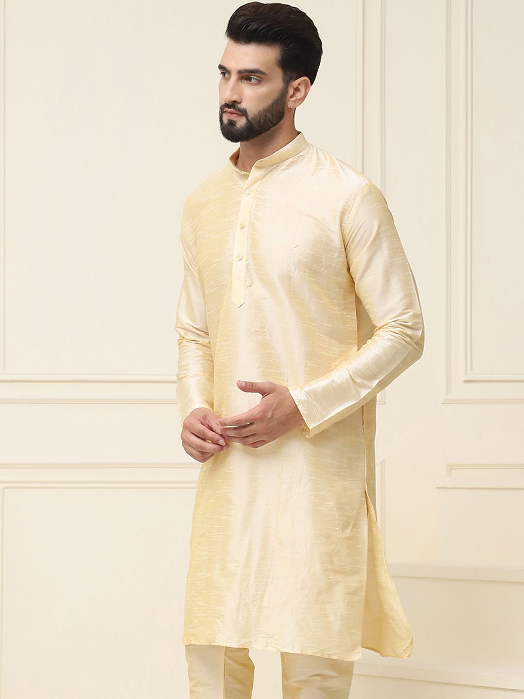SOJANYA Men Gold-Toned Solid Straight Kurta