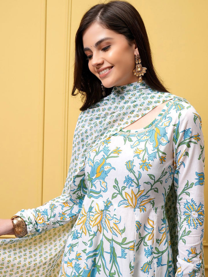 Vishudh Women Floral Printed Regular Pure Cotton Kurta with Trousers & With Dupatta