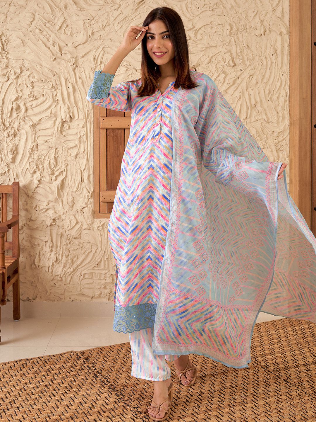 Libas Embroidered Regular Thread Work Straight Kurta with Palazzos & Dupatta