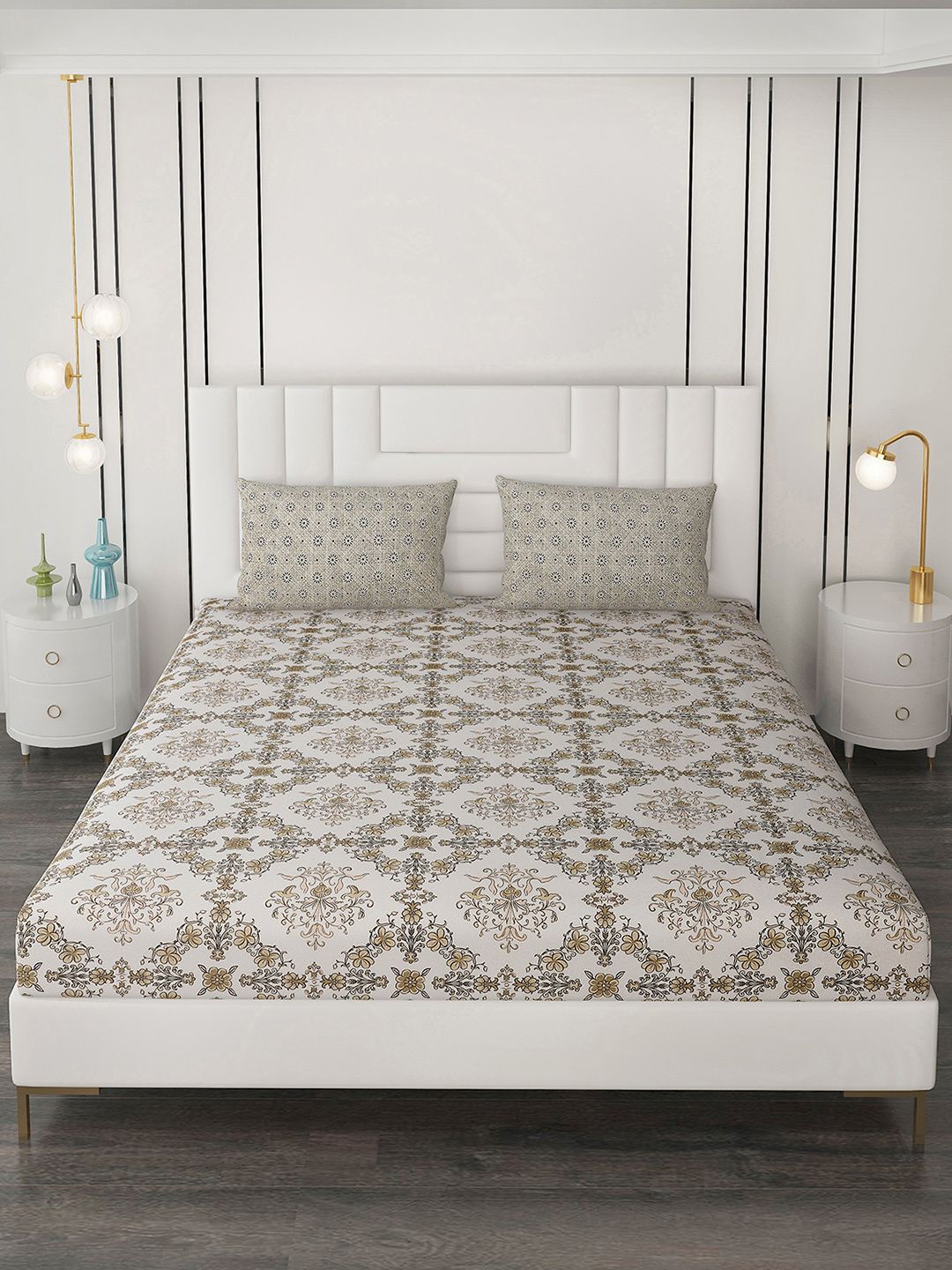 Monte Carlo Off White & Green Floral 144 TC Queen Bedsheet with 2 Pillow Covers