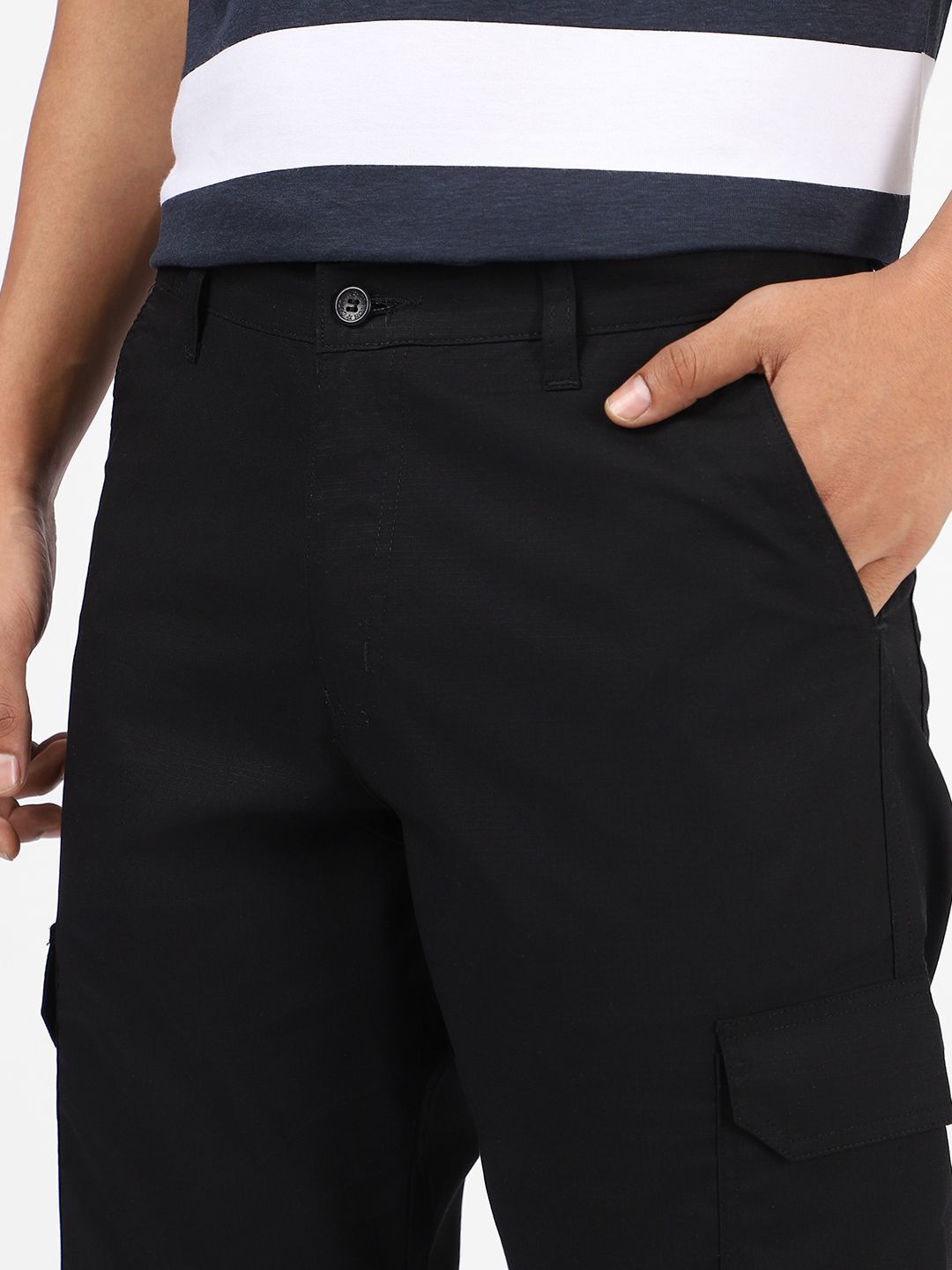 Urbano Fashion Men Mid-Rise Pure Cotton Cargo Trousers