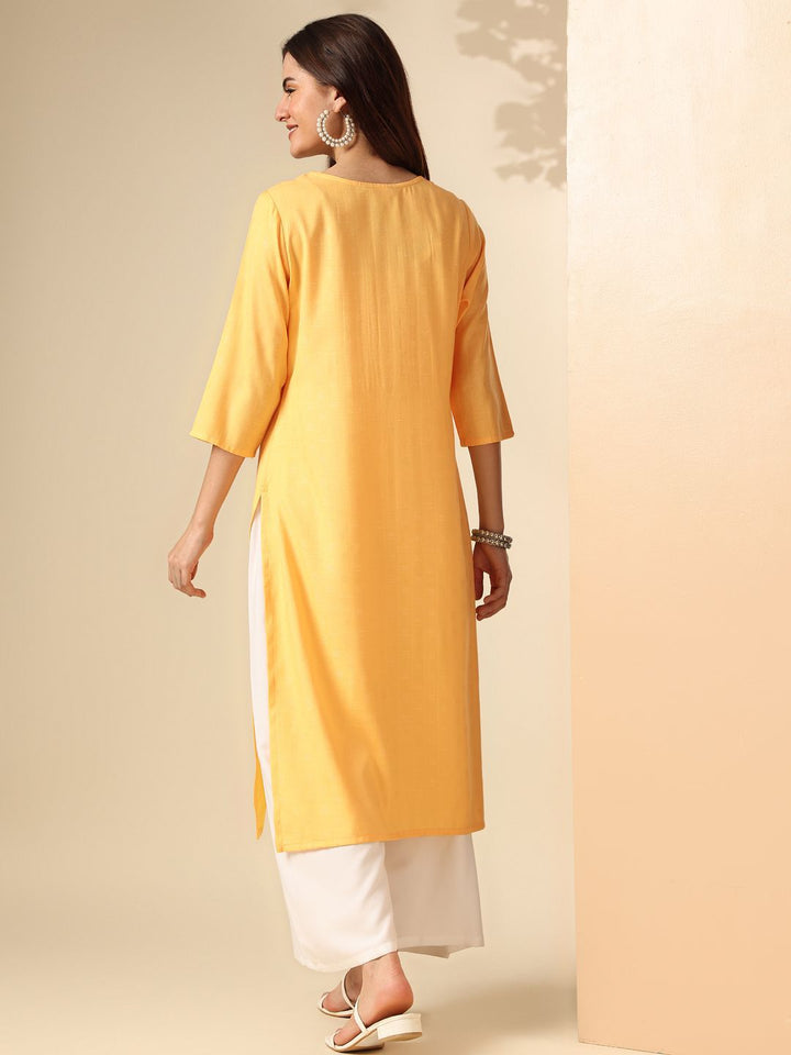 Anouk Round Neck Yoke Design Straight Kurta