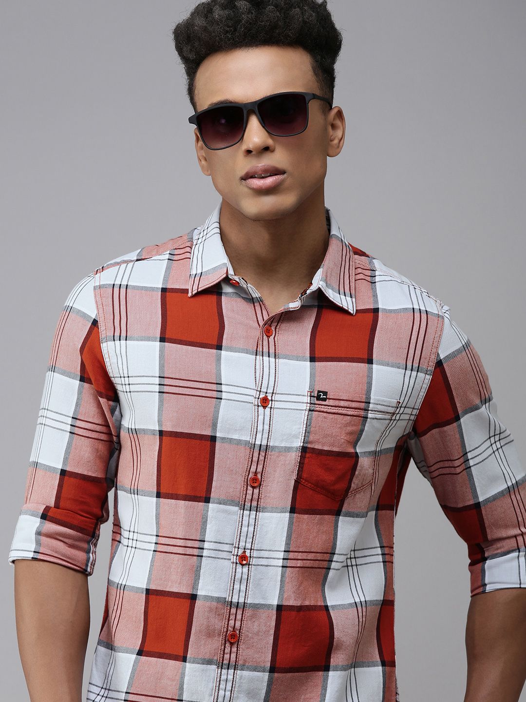 SPYKAR Men Pure Cotton Slim Fit Checked Casual Shirt