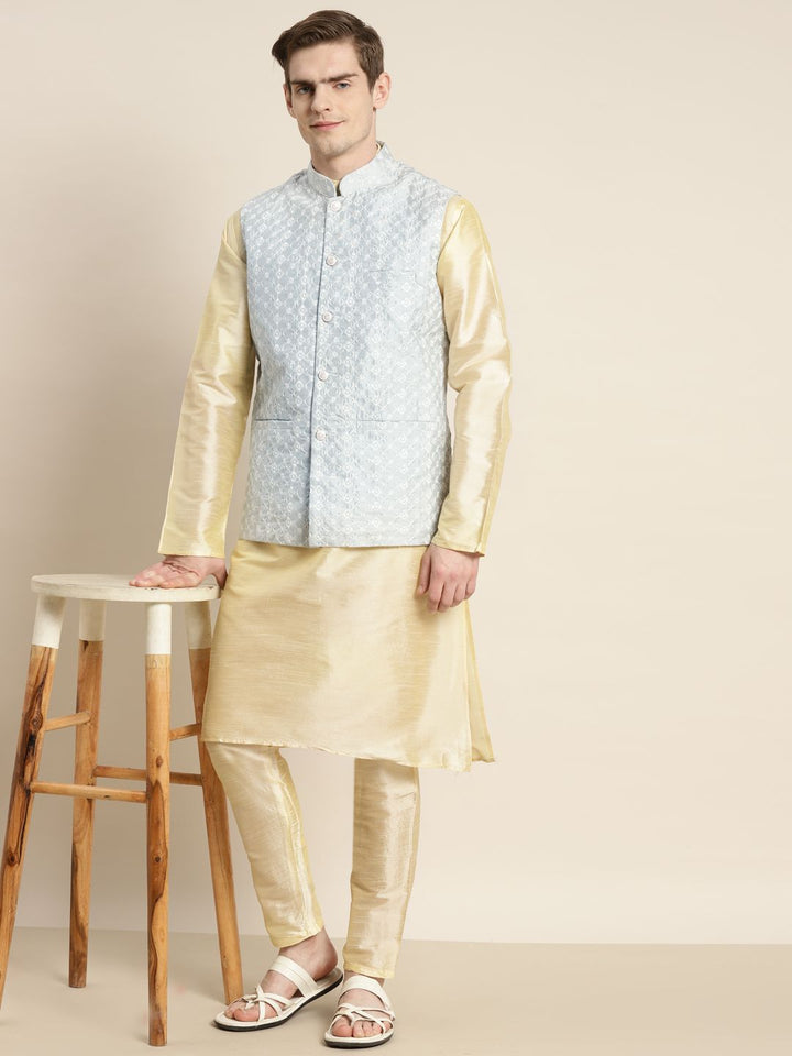 SOJANYA Men Solid Kurta with Churidar & Embroidered Nehru Jacket