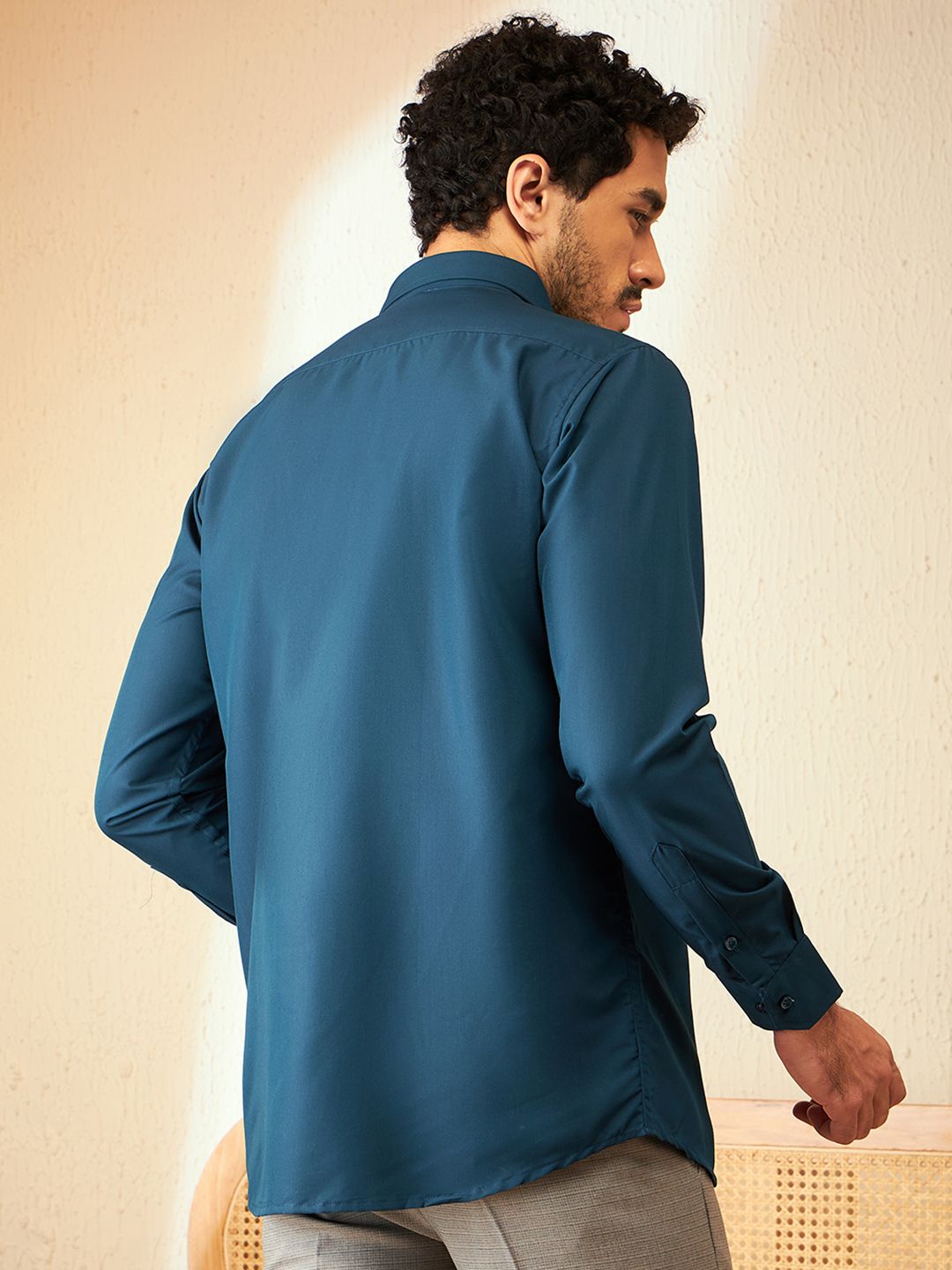 DENNISON Men Teal Blue Classic Regular Fit Solid Formal Shirt