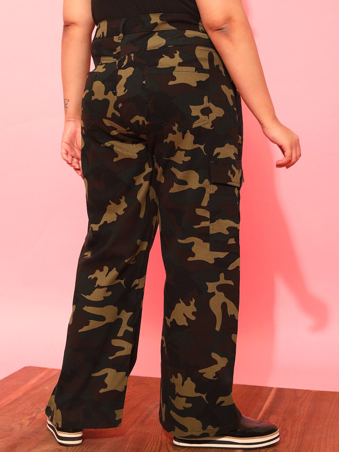 CURVY STREET Women Plus Size Olive Green Printed Relaxed Straight Leg Pure Cotton Trousers