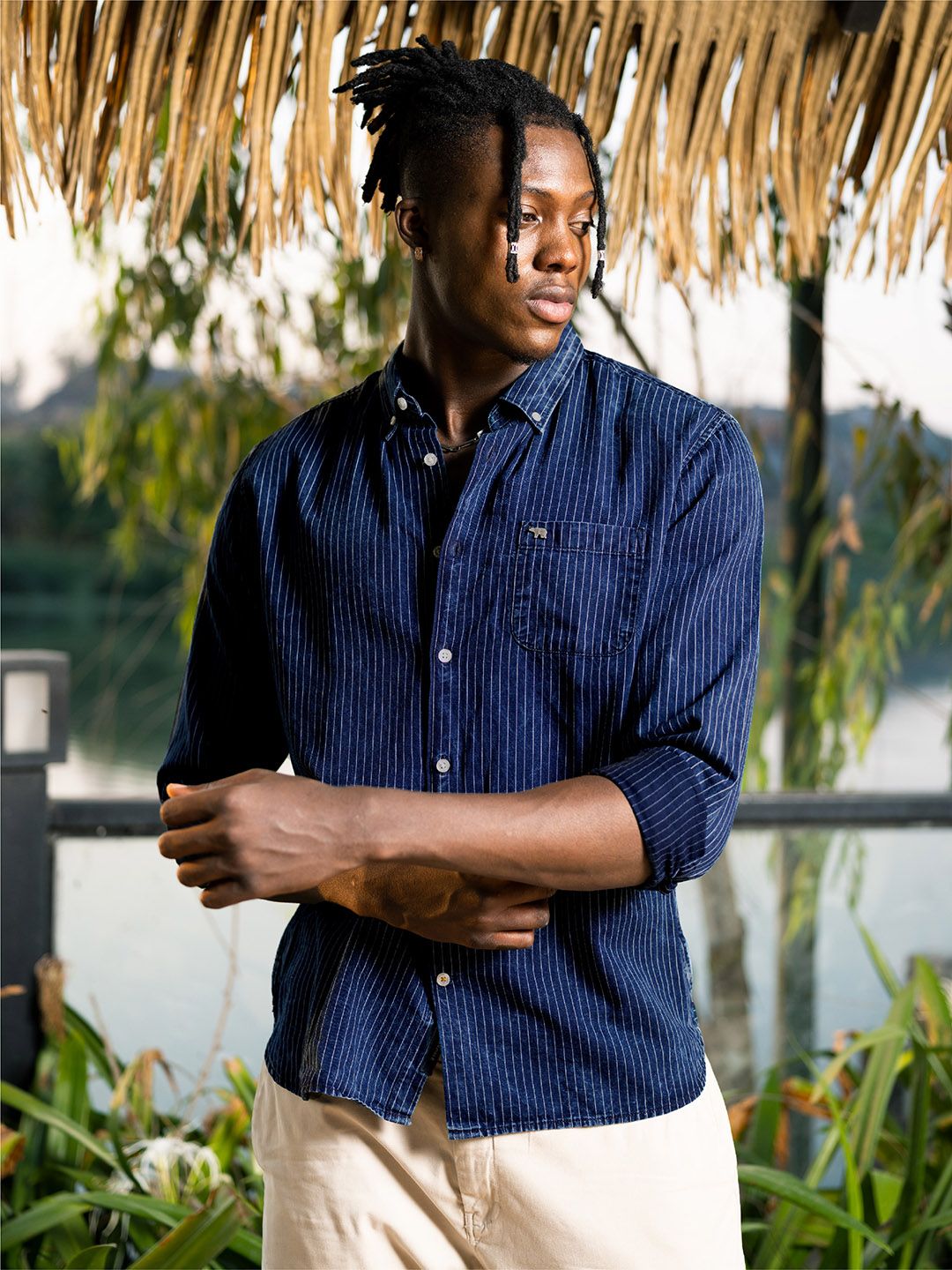 THE BEAR HOUSE Men Navy Blue Pure Cotton Striped Slim Fit Casual Shirt