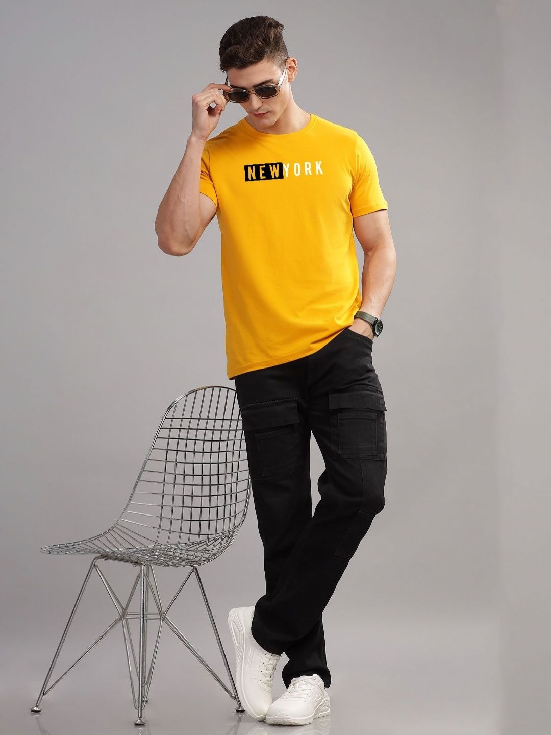 ADRO Men Typography Printed Applique T-shirt