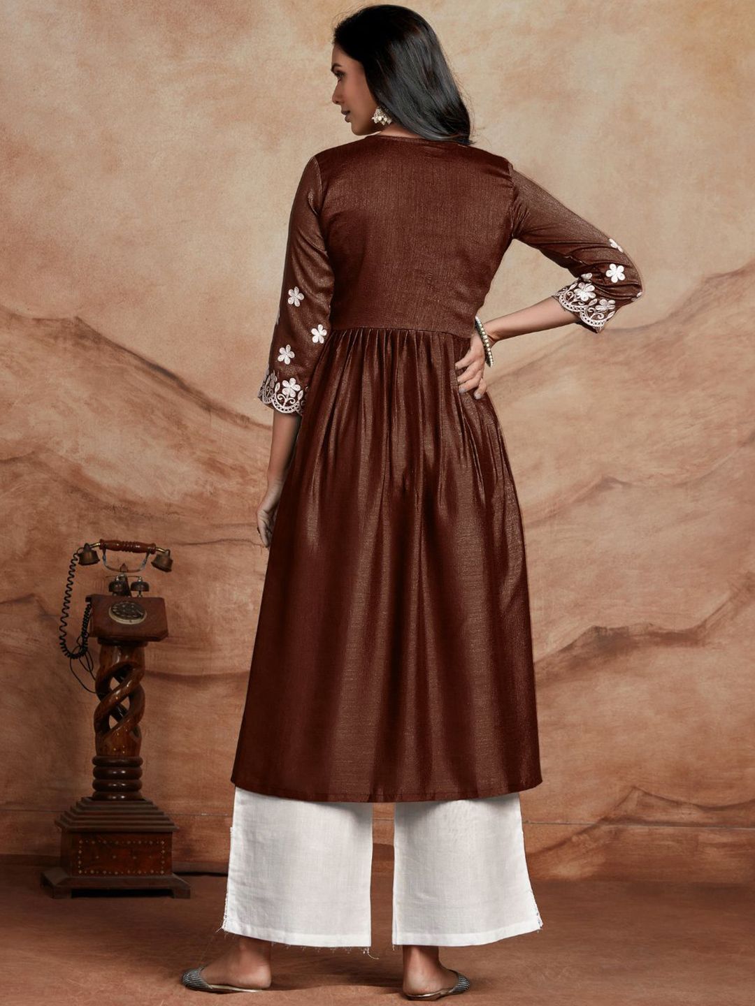 KALINI Floral Embroidered V Neck A Line Chikankari Kurta