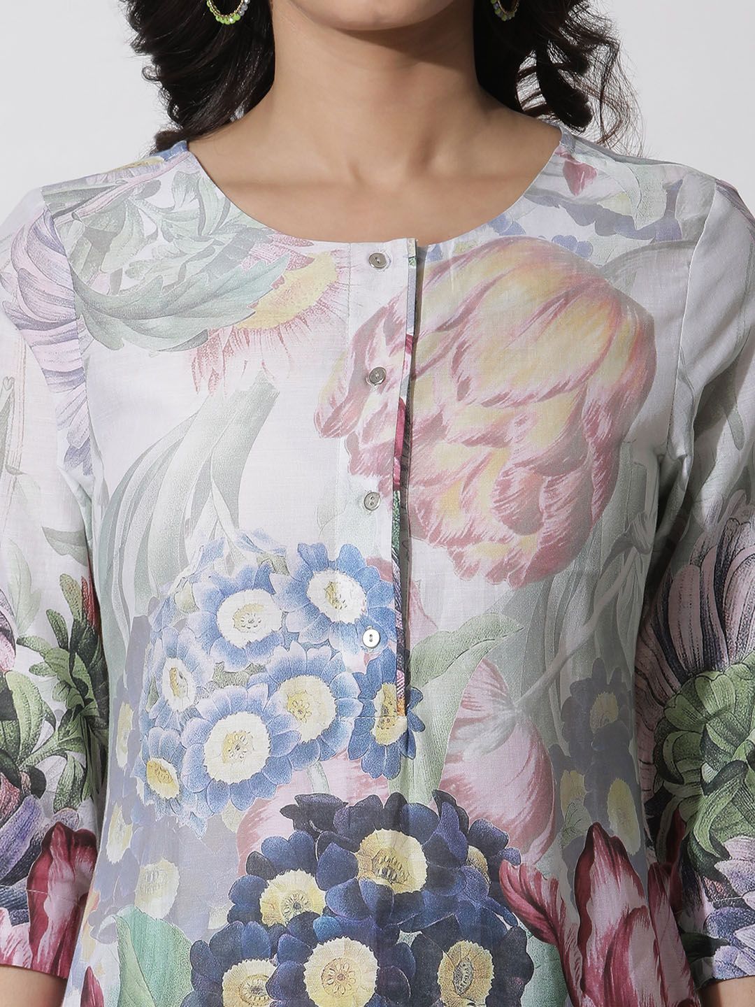 W Floral Printed Regular Pure Cotton Kurta With Trousers