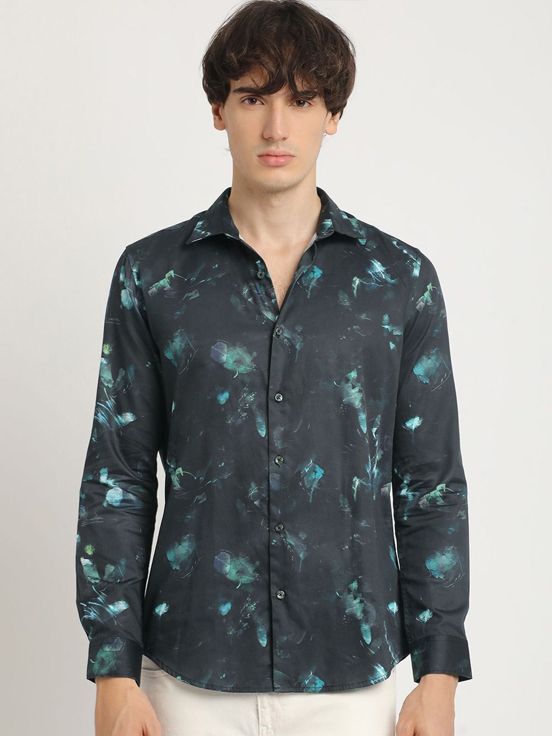 THE BEAR HOUSE Men Graphic Print Slim Fit Casual Shirt