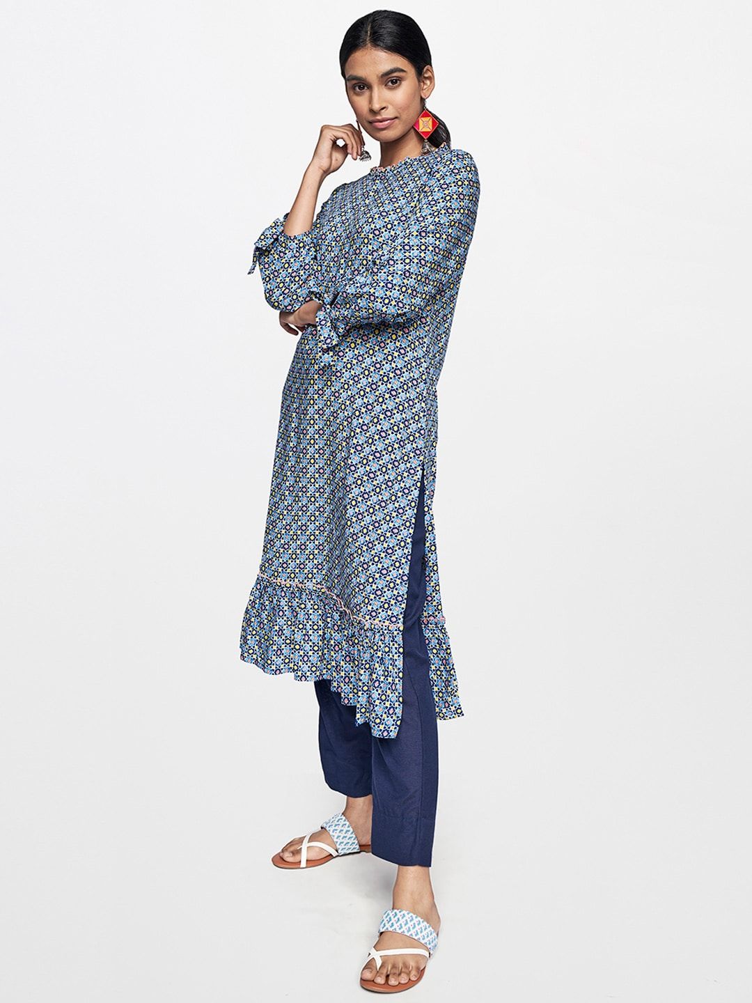 Global Desi Women Blue & Yellow Printed Keyhole Neck Kurta