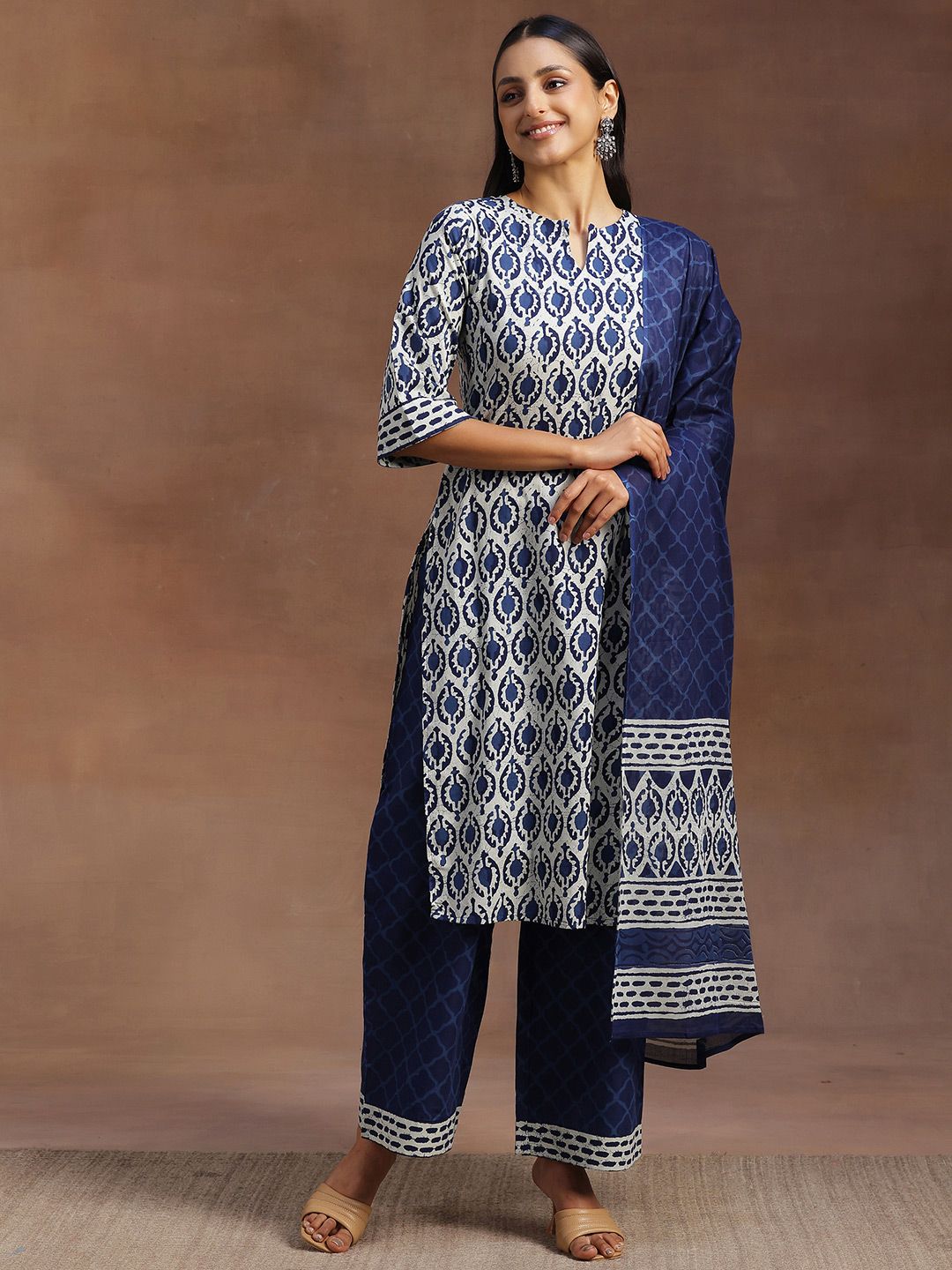 Libas Ethnic Motifs Printed Straight Pure Cotton Kurta with Palazzos & Dupatta