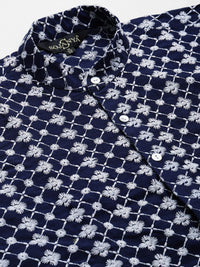 SOJANYA Men Navy Chikankari Sulam Kurta dengan Jaket Churidar & Nehru