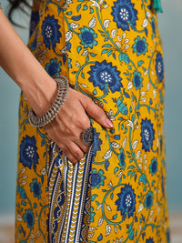 Varanga Women Floral Printed Regular Kurta with Trousers & With Dupatta