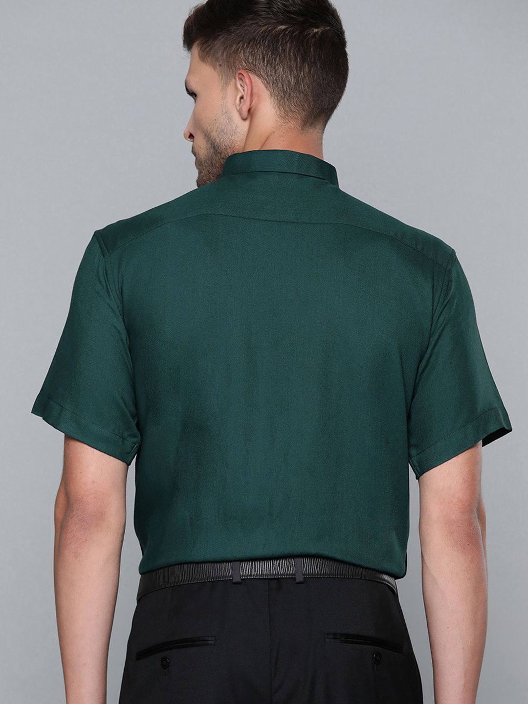 DENNISON Men Green Smart Slim Fit Polo Shirt