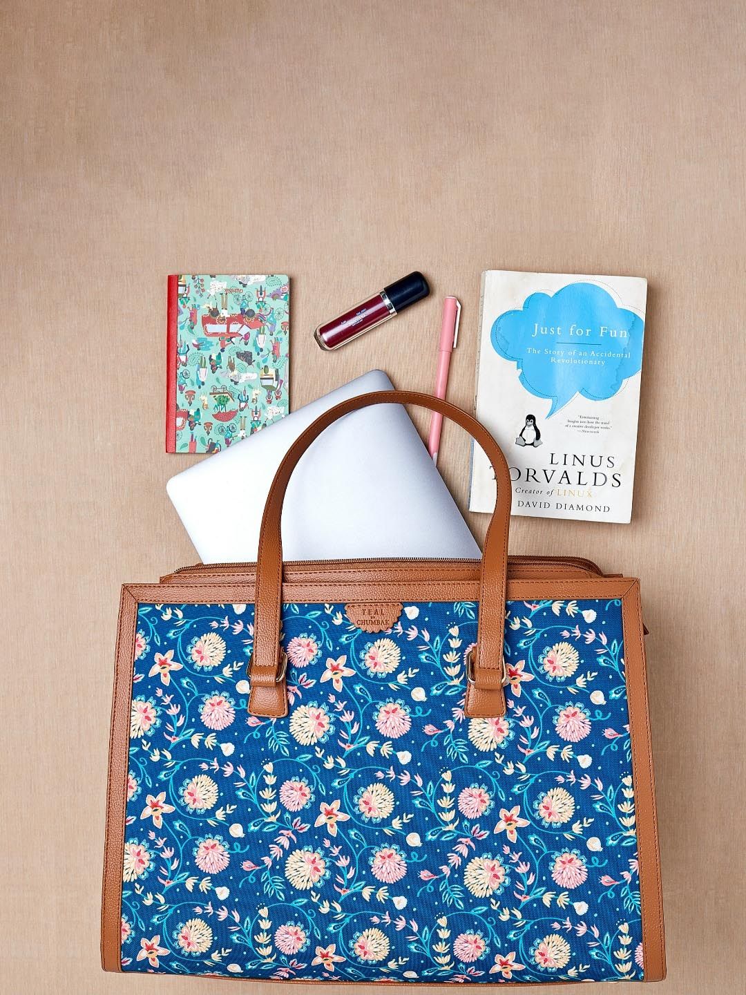 TEAL BY CHUMBAK Floral Printed Structured Tote Bag