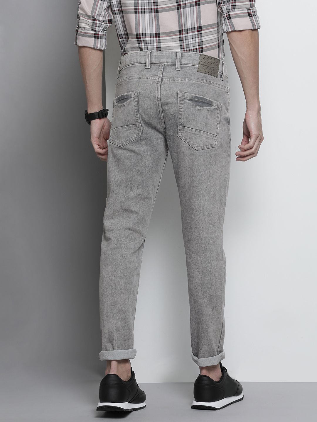 The Indian Garage Co Men Grey Slim Fit Light Fade Stretchable Jeans