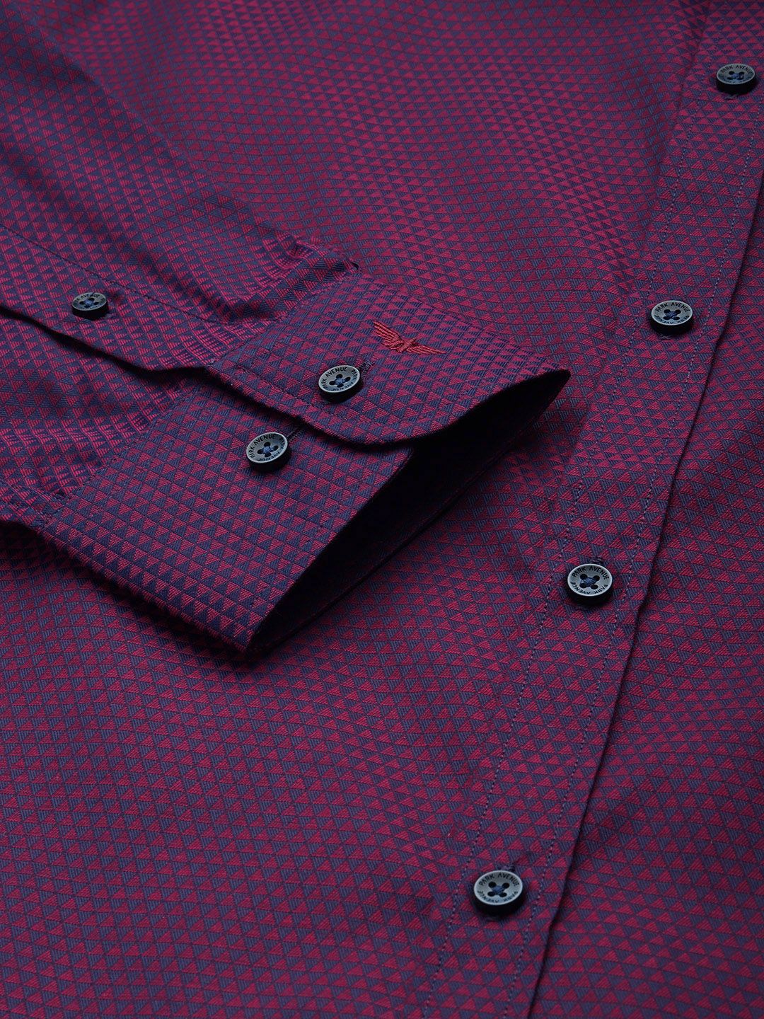 Park Avenue Self-Design Geometric Slim Fit Formal Shirt