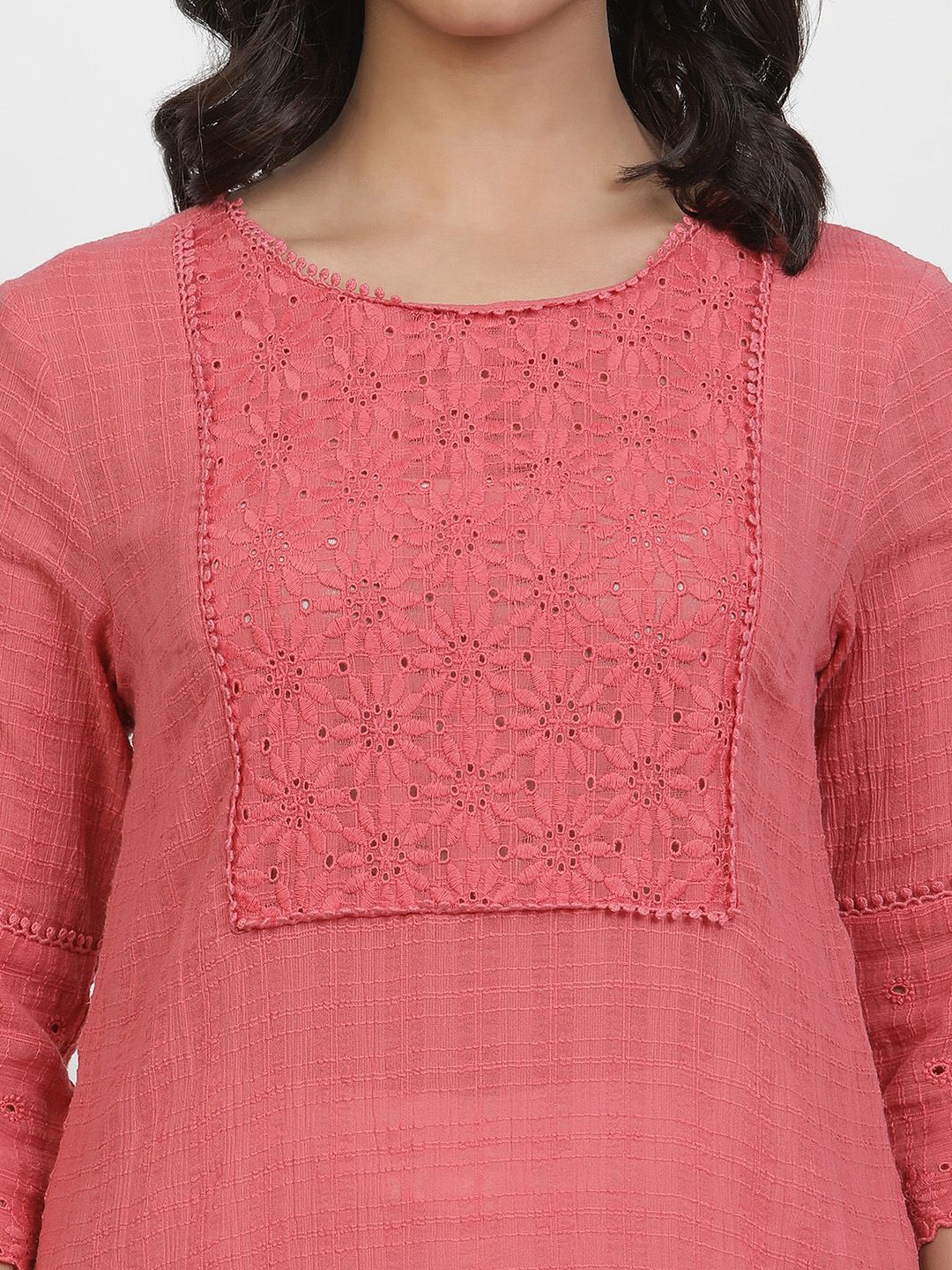 W Women Self Design Thread Work Cotton Straight Kurta