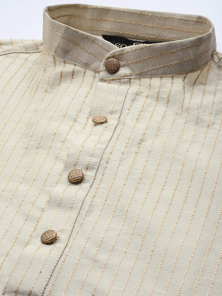 SOJANYA Lelaki Benang Berjalur Berwarna Krim Bekerja Lurus Kurta Churidar & Jaket Nehru
