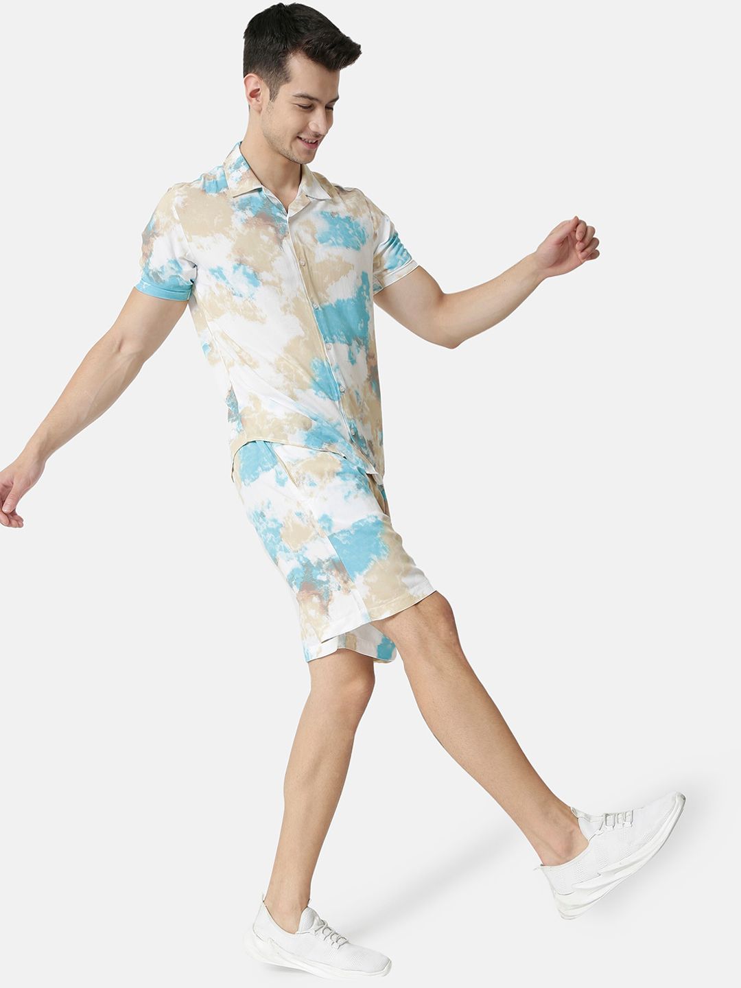 Campus Sutra Men White & Blue Tie & Dyed Co-ords