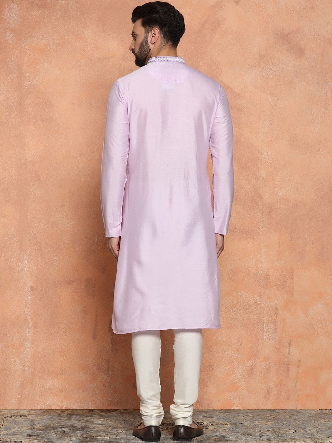 KISAH Men Solid Regular Fit Thread Work Kurta