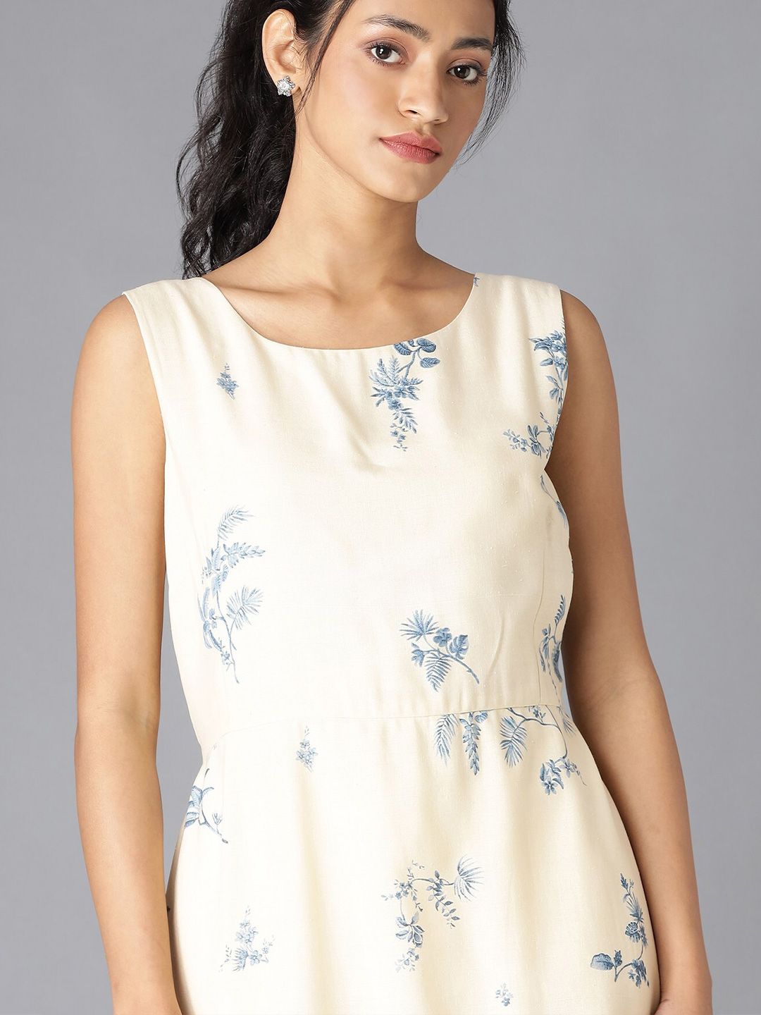 W Women White & Blue Floral Maxi Dress