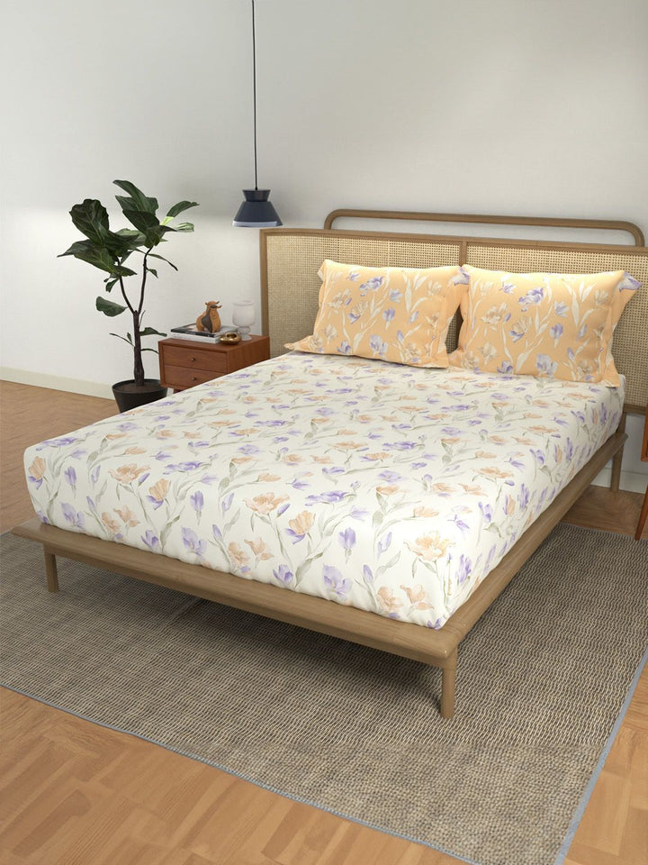 URBAN SPACE Divine Peach Printed 144 TC Cotton Double Queen Bedsheet & 2 Pillow Covers