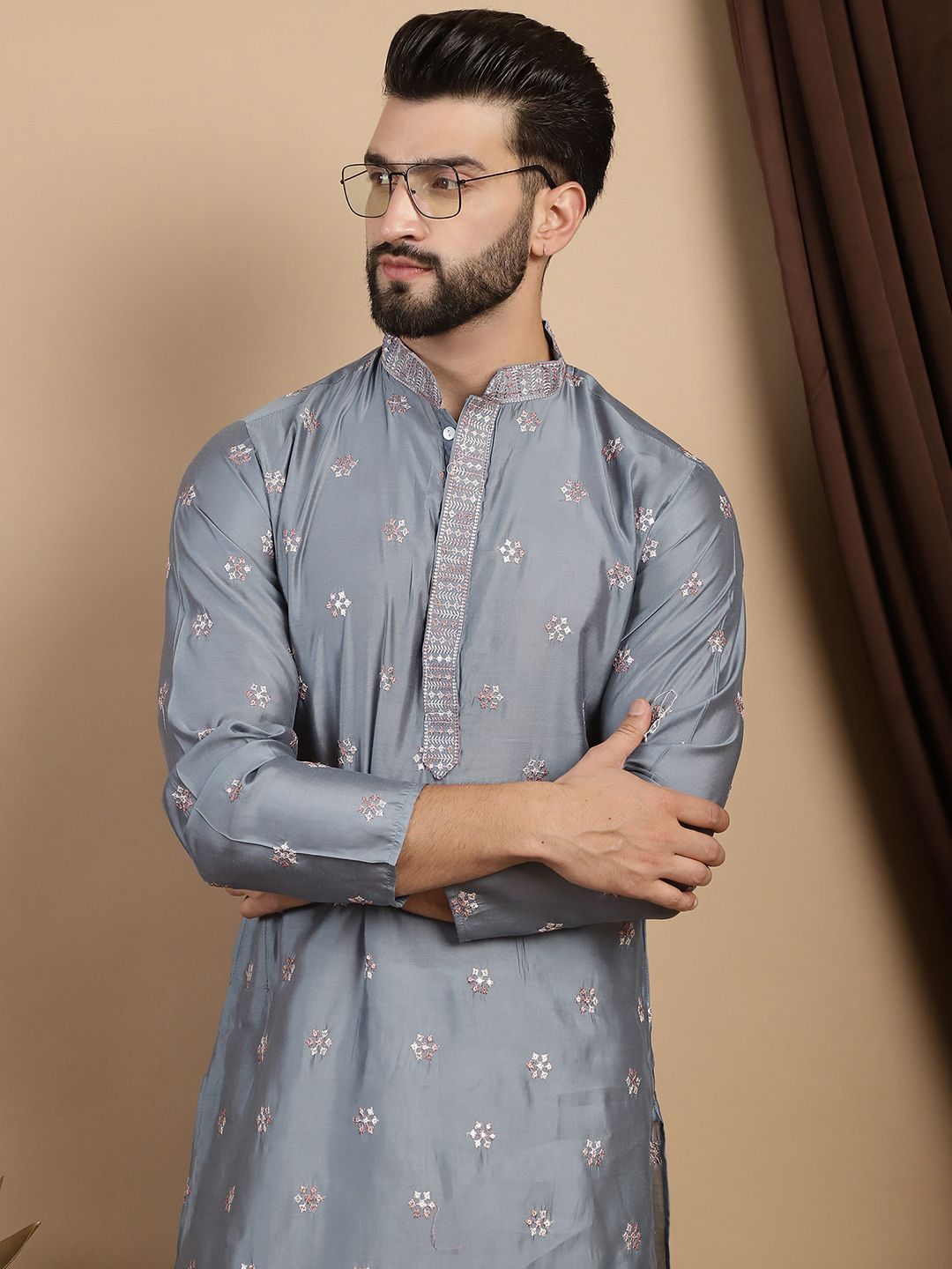 Anouk Floral Embroidered Regular Thread Work Straight Kurta With Churidar